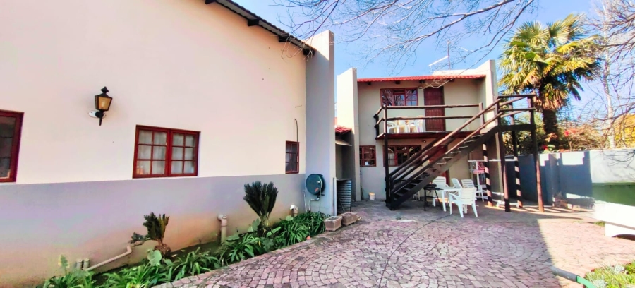 4 Bedroom Property for Sale in Mooivallei Park North West